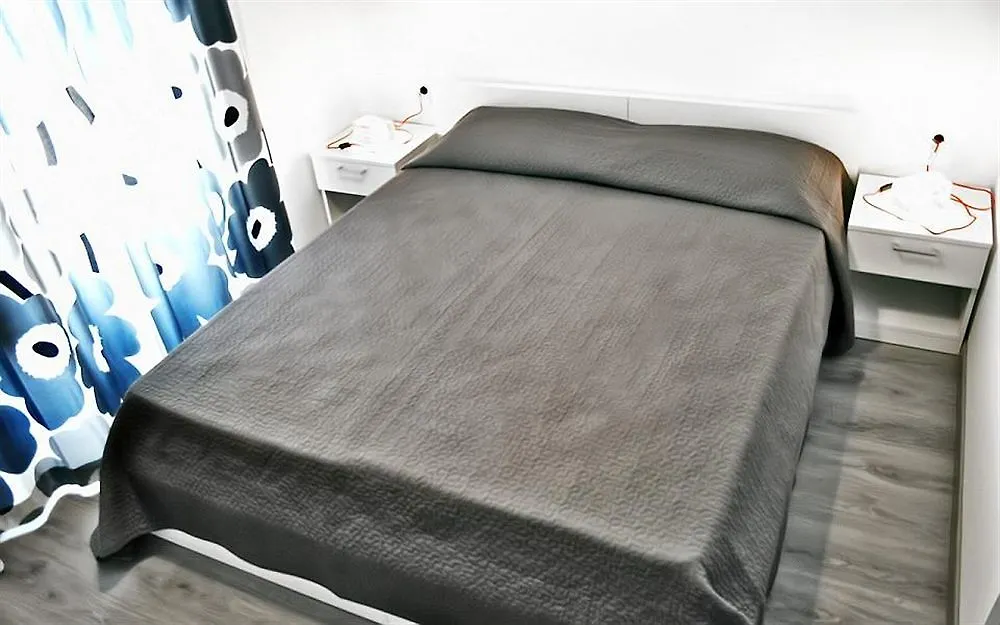 *** Pensionat Bmode Hotell Catania Italien